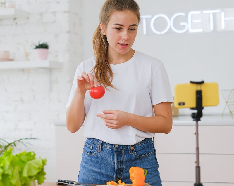 food vlogging